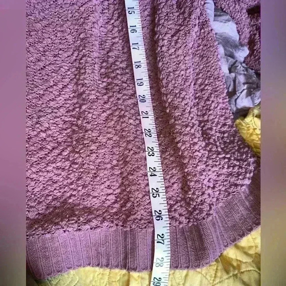 Listicle large mauve / dusty rose relaxed fit  V Neck popcorn sweater. GUC. - Picture 7 of 11